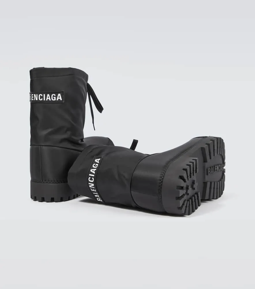 Balenciaga Alaska Low snow boots