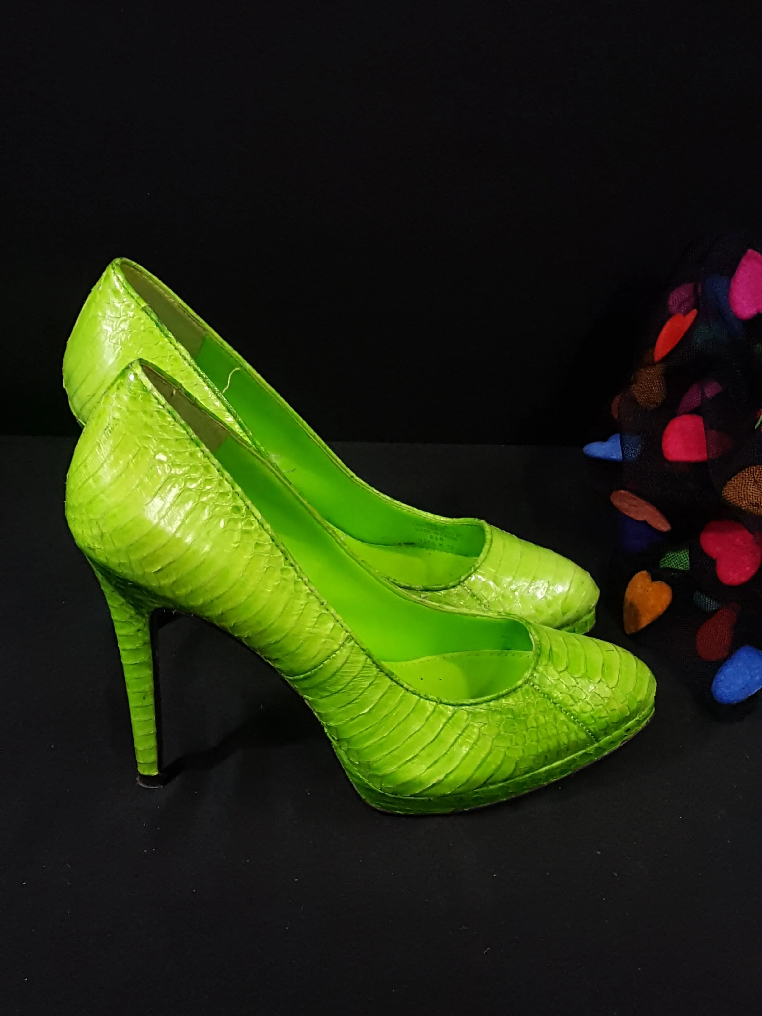 Lauren Ralph Lauren Snake Skin Pumps size 6 1/2 B